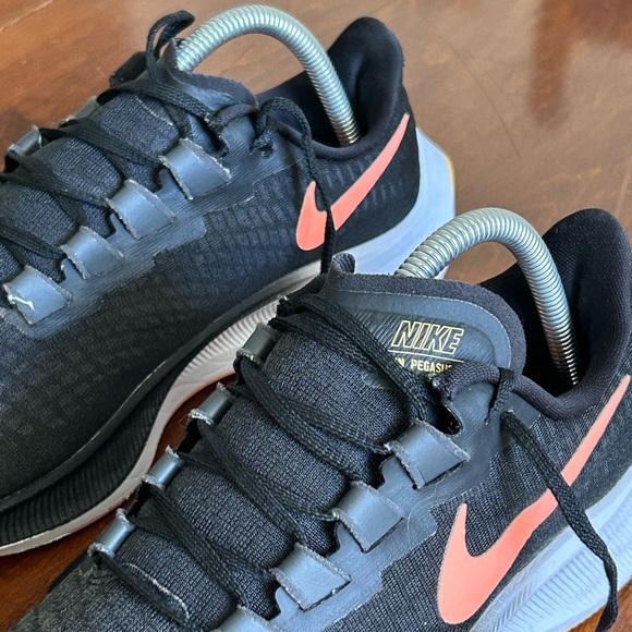 Nike Air Zoom Pegasus Men's 9 Black Bright Mango Sneaker 2020  BQ9646-010 - Picture 9 of 11